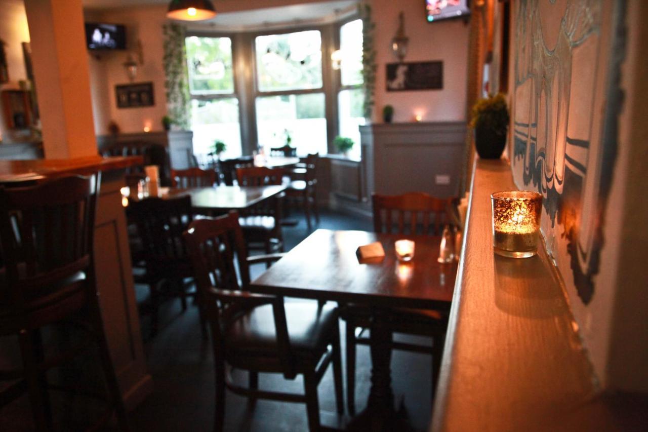 Rowton Poplars Hotel 切斯特 外观 照片
